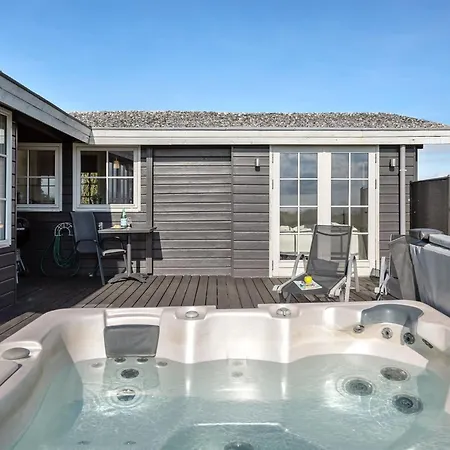 Orsa - 80m From The Sea By Interhome